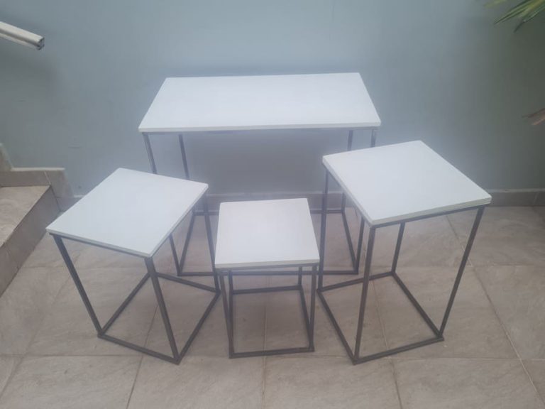 Aluguel-Kit-Mesas-Mini-Table-Quadrada-Cobreado-Tampo-Branca- (1)