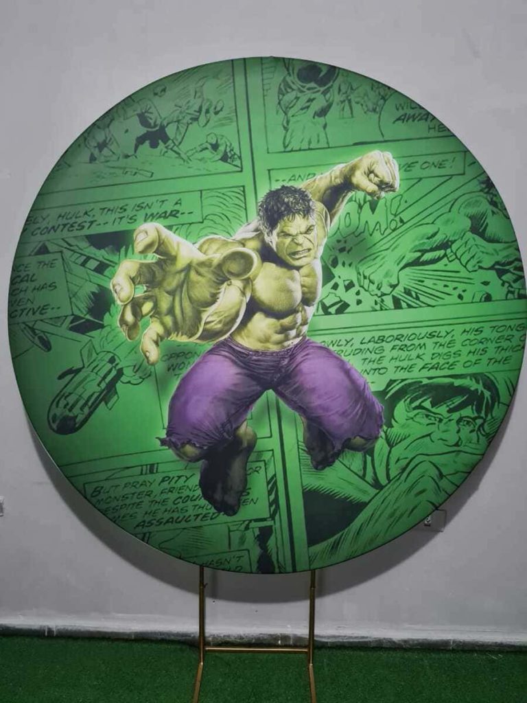 Painel-Redondo-150m-de-Diametro-Hulk